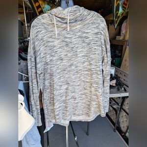 Mossimo Supply Co. Gray Striped Sweater